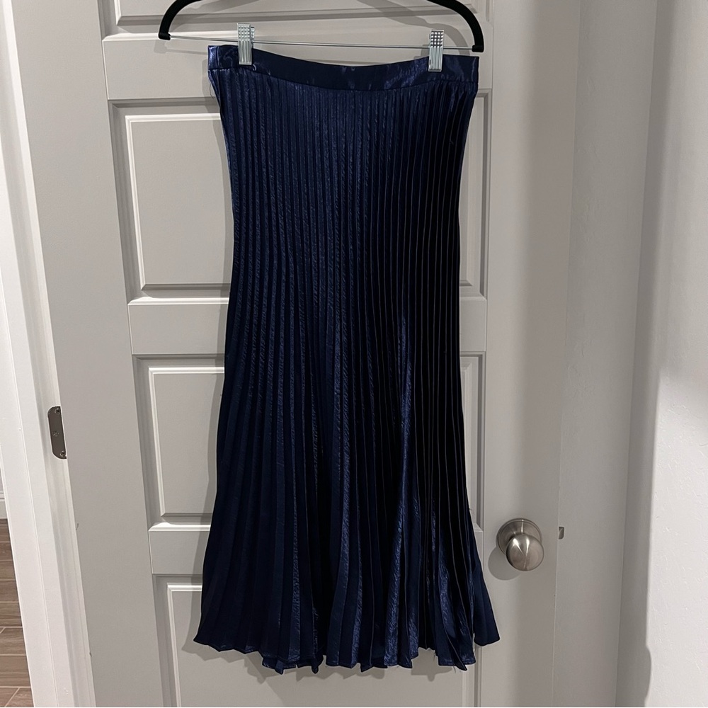 Express Navy Metallic Pleated Skirt